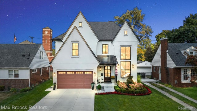 2438 Evergreen Drive, Royal Oak city