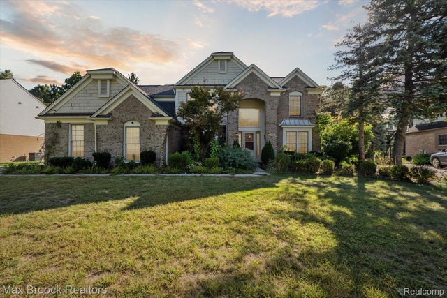 5872 Meadowview Drive, Canton charter township