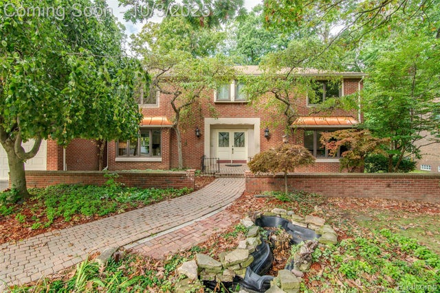 5130 Lake Bluff Rd, West Bloomfield charter township