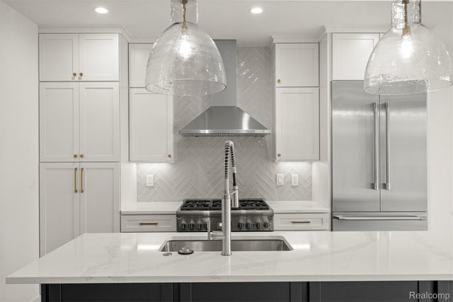 156 N Center Unit 303, Northville city