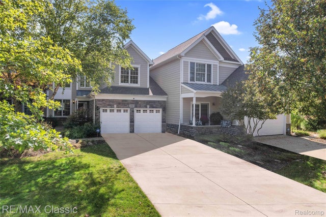 25844 Island Lake Drive, Novi city