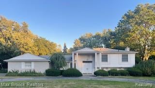 3781 Quarton Road, Bloomfield charter township