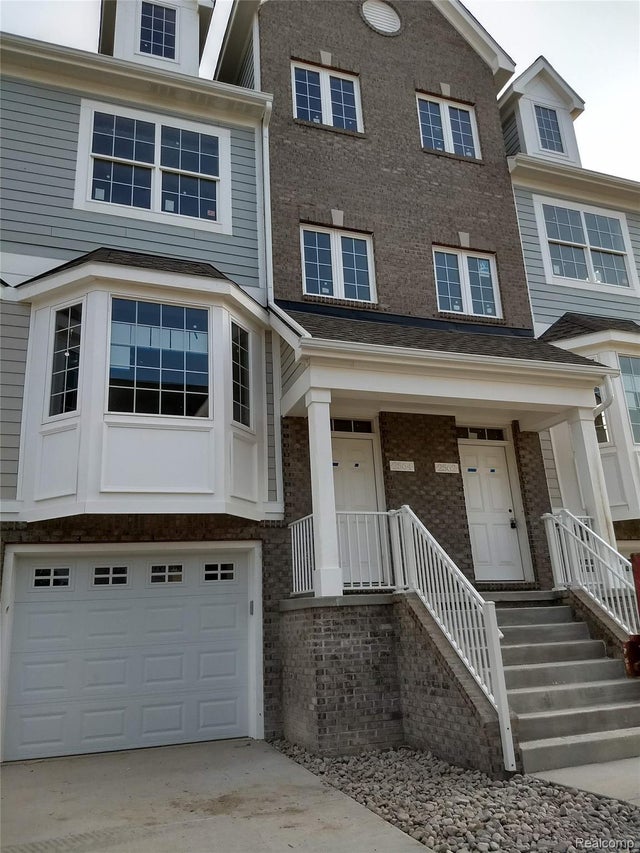 2564 W Towne Street, Ann Arbor city