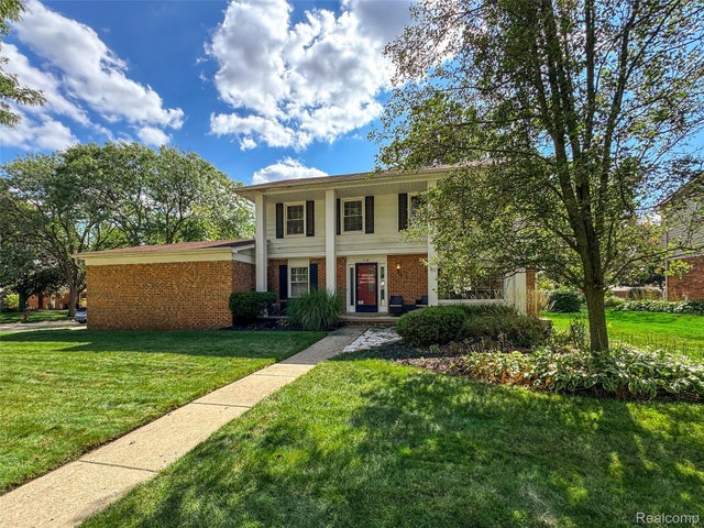 2698 Willard Drive, Troy city