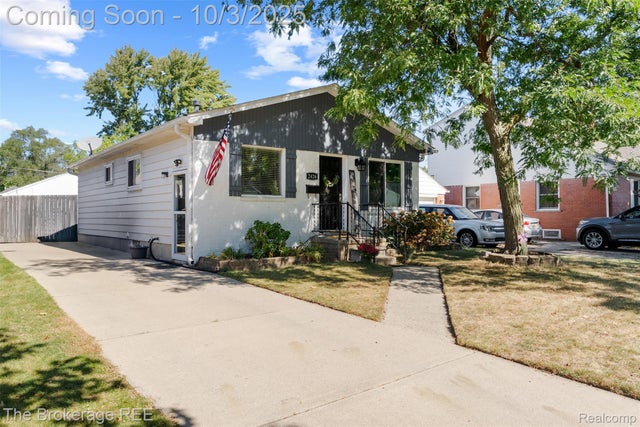 2426 Wiltshire Road, Berkley city