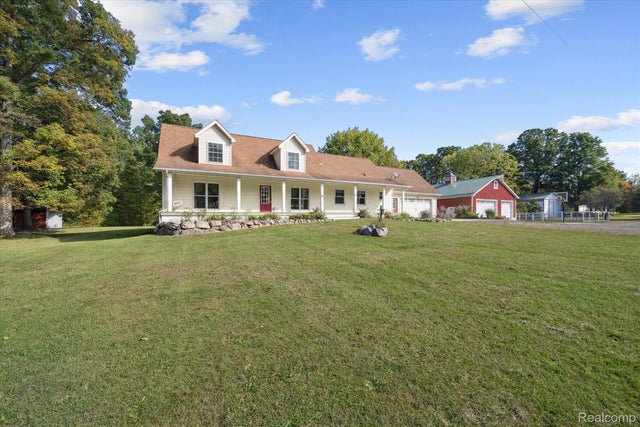 612 W Bath Road, Perry township