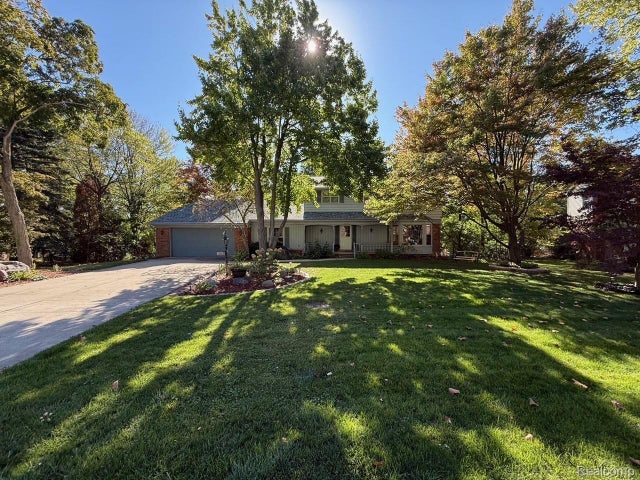 28721 Oak Point Drive, Farmington Hills city