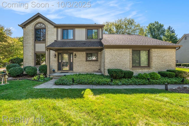 44755 Huntingcross Drive, Novi city