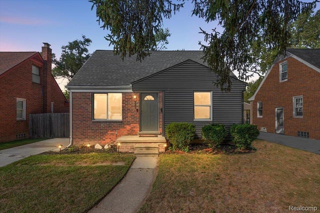 2907 N Altadena Avenue, Royal Oak city