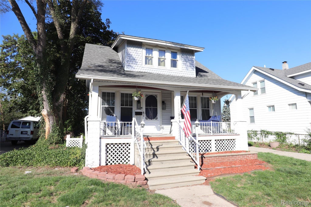 15105 Charles R Avenue, Eastpointe city