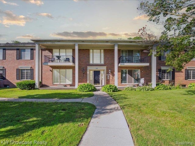 29606 Middlebelt 1804, Farmington Hills city