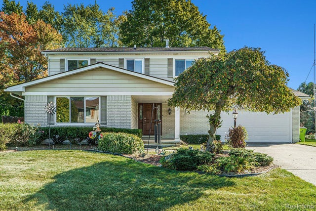 22690 Heatherbrae Way, Novi city