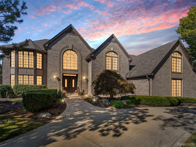 5724 Murfield Drive, Rochester city