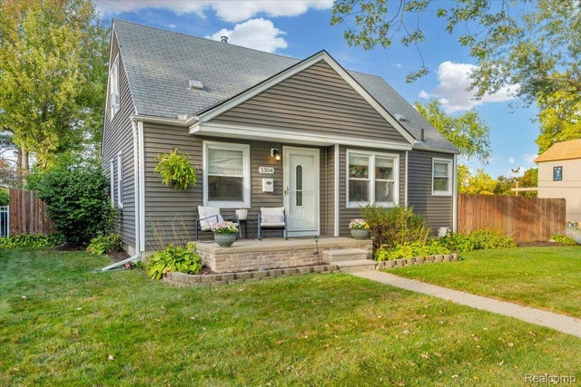 1304 W Windemere Avenue, Royal Oak city