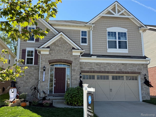 49645 Hartwick Drive, Novi city