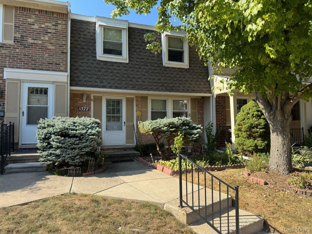 5377 Breeze Hill Place, Troy city
