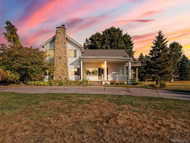 8470 Wise Road, Commerce charter township