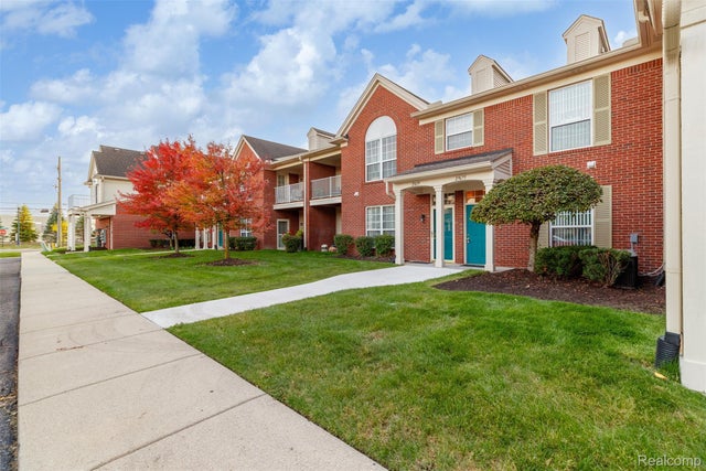 29675 Nottingham Circle, Livonia city