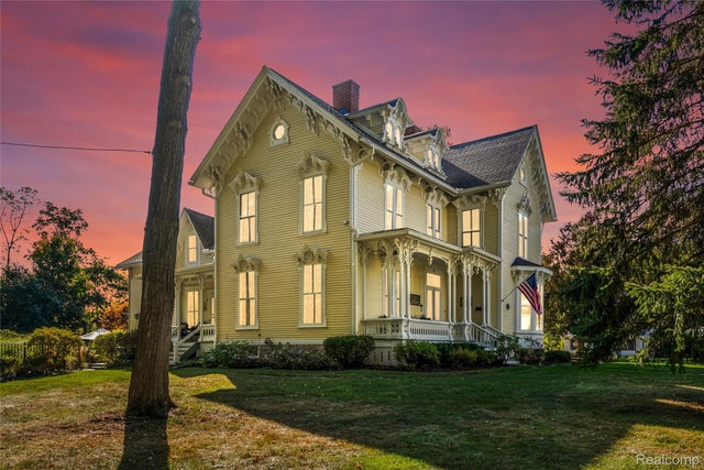 261 Church Street, Romeo village