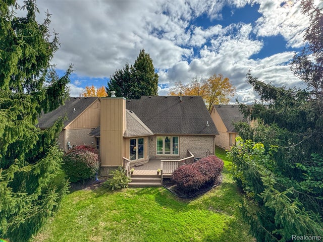 5893 Dawn Ridge Drive, Troy city