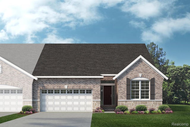 61627 Empire Road, Lyon charter township