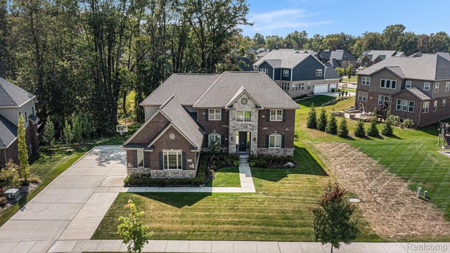 47541 Villa Terrace Court, Novi city