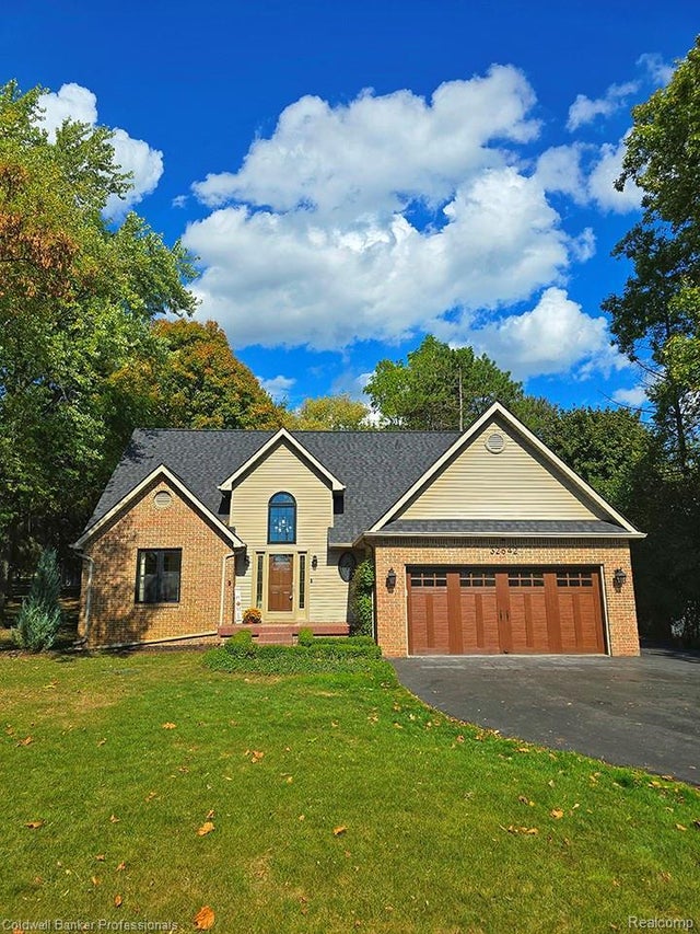 32642 W 11 Mile Road, Farmington city