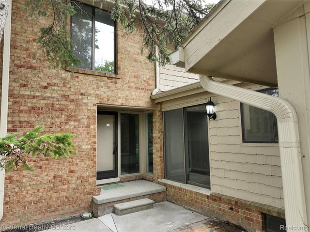 7103 Pebble Park Drive, West Bloomfield charter township