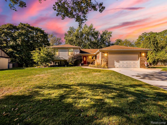 31257 Hillbrook Street, Livonia city