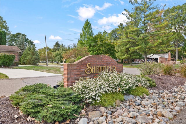 35330 Lancashire Court, Livonia city