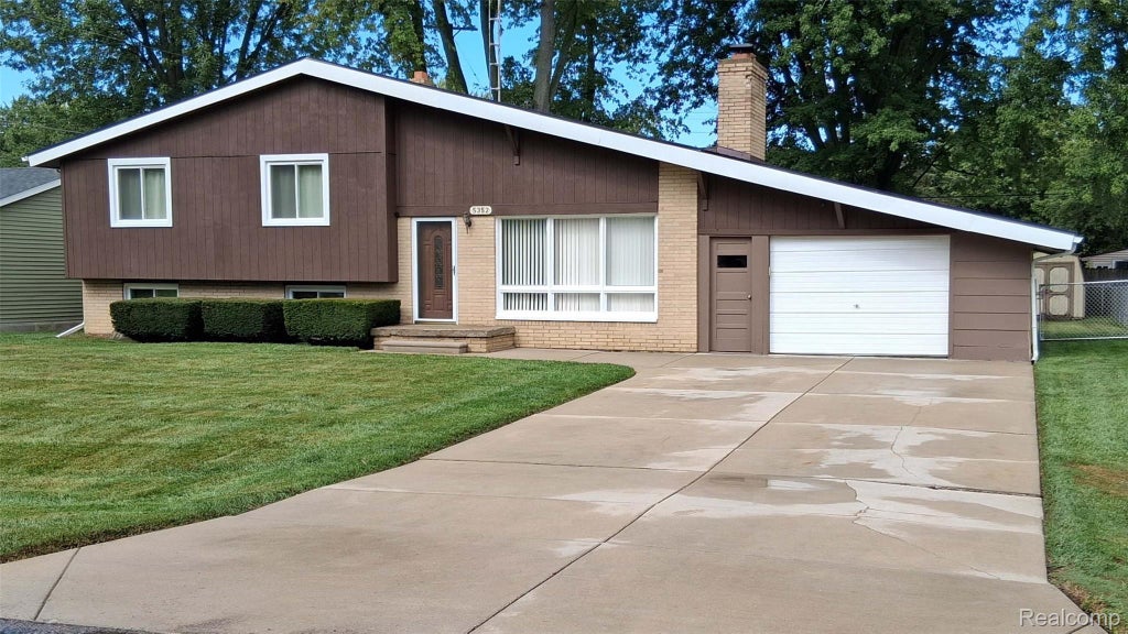 5352 Elmsford Drive, Flint city