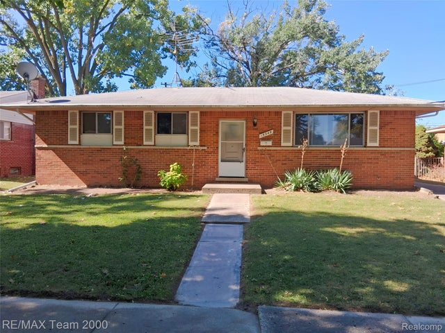 15345 Bainbridge Street, Livonia city