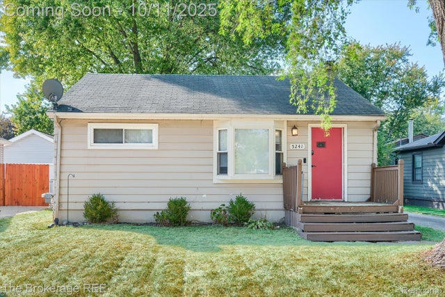 5241 Drayton Road, Independence charter township