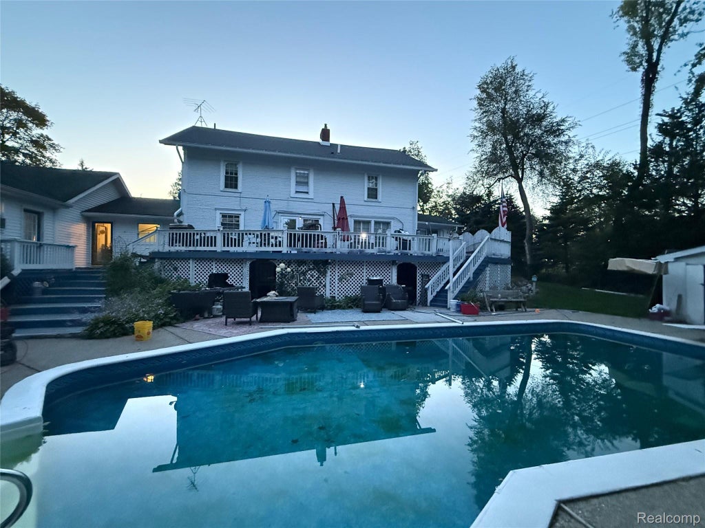 6235 Oakland Drive, Portage city