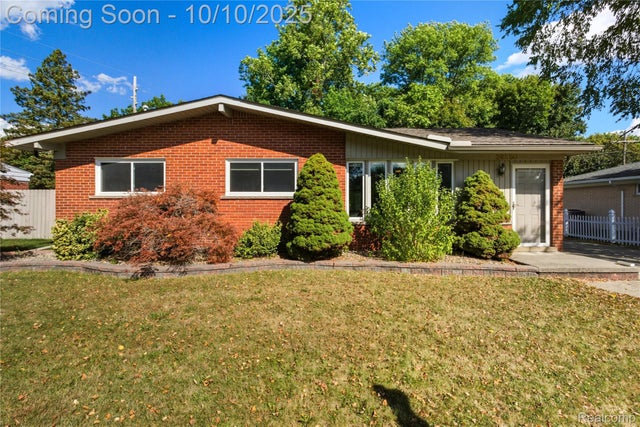36356 Ann Arbor Trail, Livonia city