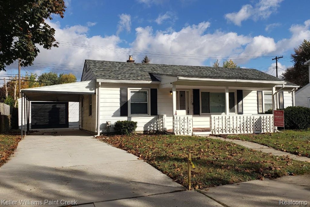 15329 Petrie Street, Roseville city