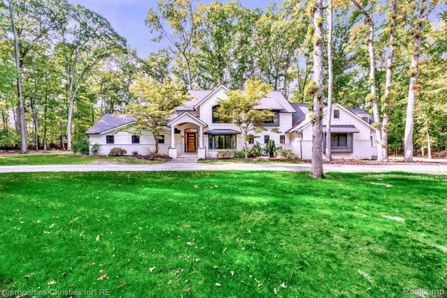 5080 Tootmoor Road, Bloomfield charter township