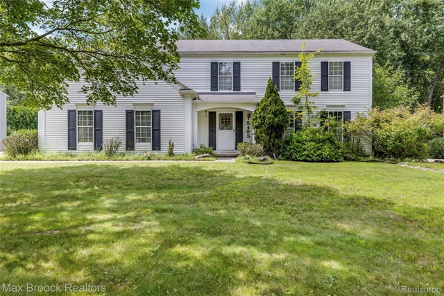 5495 Kingsfield Drive, West Bloomfield charter township