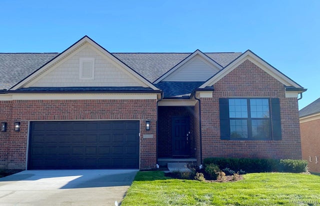 55697 Oak Pointe Drive, Shelby charter township