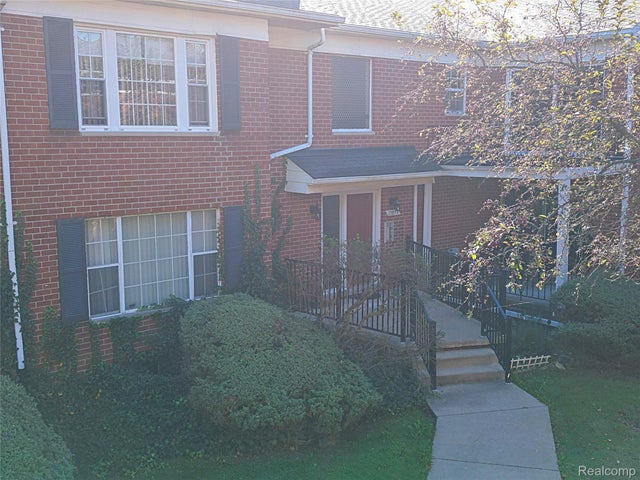 27654 E Echo Valley E Street 232, Farmington Hills city