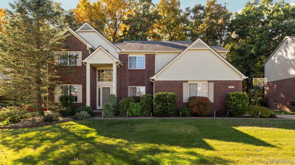 29923 Bradford Drive, Lyon charter township