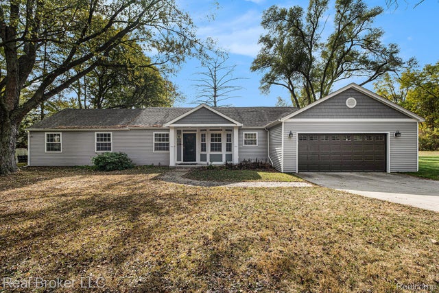 30615 W 11 Mile Road, Farmington city