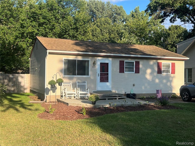 4335 Crestdale Avenue, West Bloomfield charter township