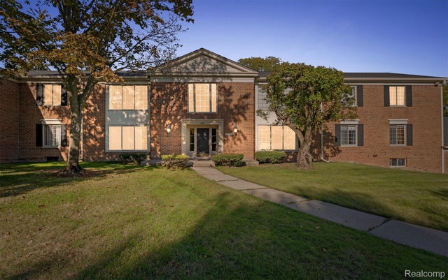 29660 Middlebelt Road 1102, Farmington Hills city