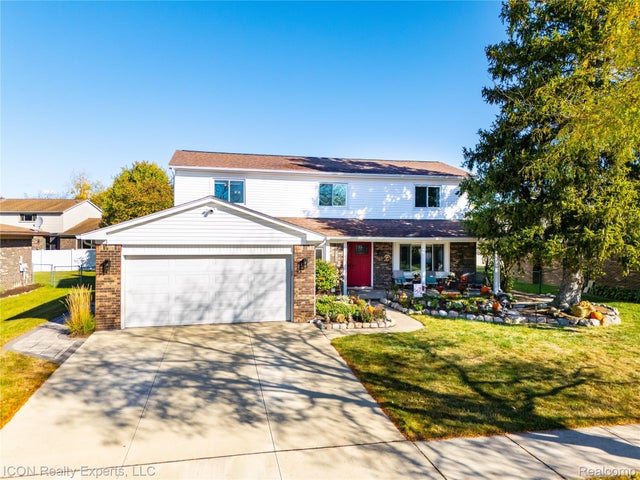 6596 Chadwick Drive, Canton charter township