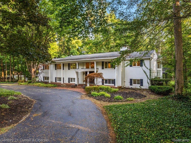 46777 Bettyhill Road, Plymouth charter township