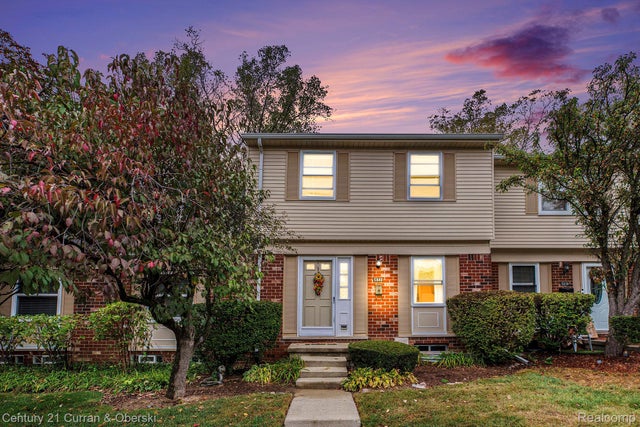 5840 Northfield Parkway, Troy city