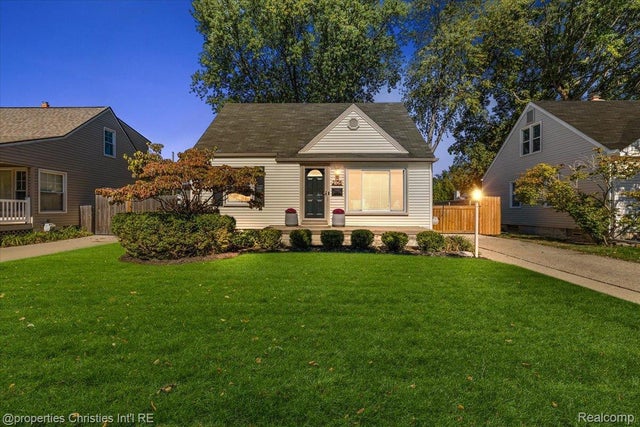 2105 Rowland Avenue, Royal Oak city