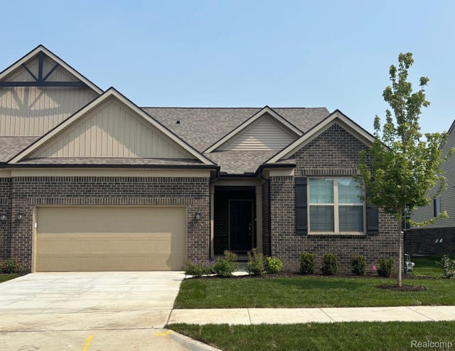 813 Kelpie Drive, Pittsfield charter township