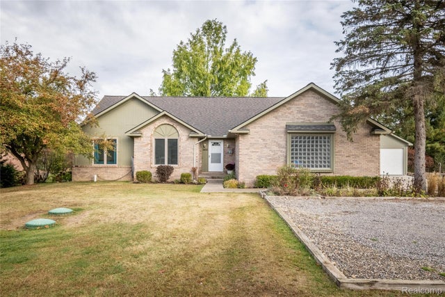 1455 Orion Road, Lake Orion village